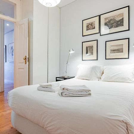 Castelo Design Aparment W/ Balcony & Super View By Lovelystay Lisbon Bagian luar foto