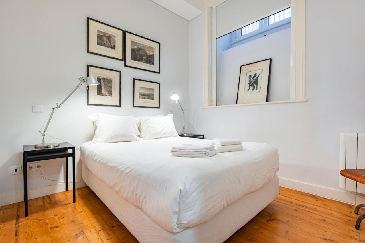 Castelo Design Aparment W/ Balcony & Super View By Lovelystay Lisbon Bagian luar foto