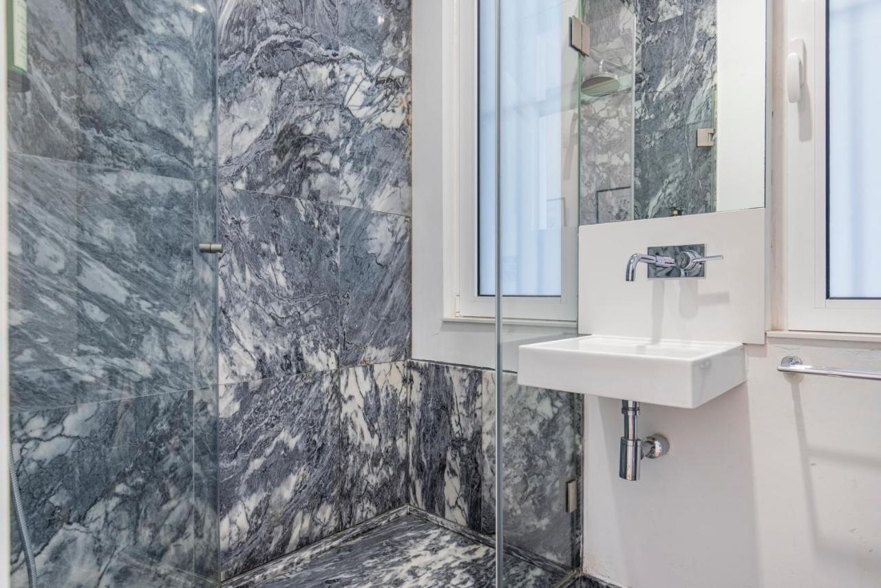 Castelo Design Aparment W/ Balcony & Super View By Lovelystay Lisbon Bagian luar foto